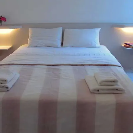 アパートホテル Serena Suites 3*