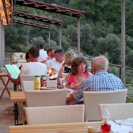 Serena Suites 3* מרמריס