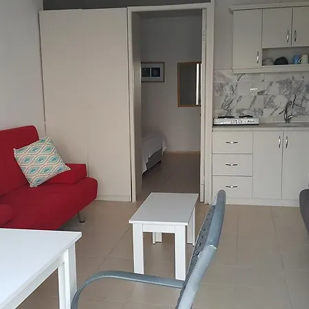Serena Suites شقة فندقية