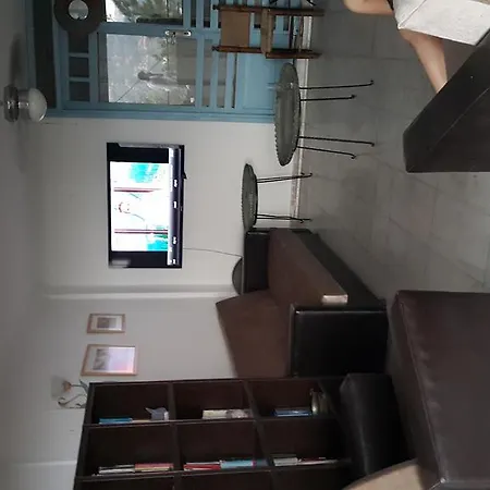 Ξενοδοχείο με διαμερίσματα Serena Suites Μαρμαρίς