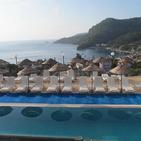 Ξενοδοχείο με διαμερίσματα Serena Suites Μαρμαρίς