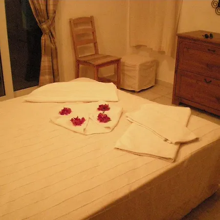 Serena Suites مرمريس