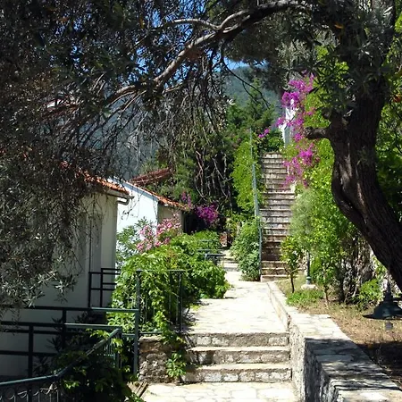 Ξενοδοχείο με διαμερίσματα Serena Suites Μαρμαρίς