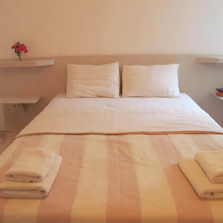 Serena Suites 3* Μαρμαρίς