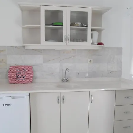 Serena Suites Ξενοδοχείο με διαμερίσματα 3*