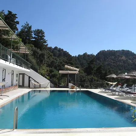 Serena Suites Ξενοδοχείο με διαμερίσματα 3*